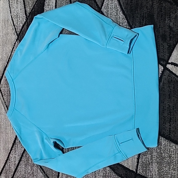 NIKE THERMA-FIT EMBROIDERED SWOOSH THUMB-HOLE SWEATSHIRT - Picture 9 of 12